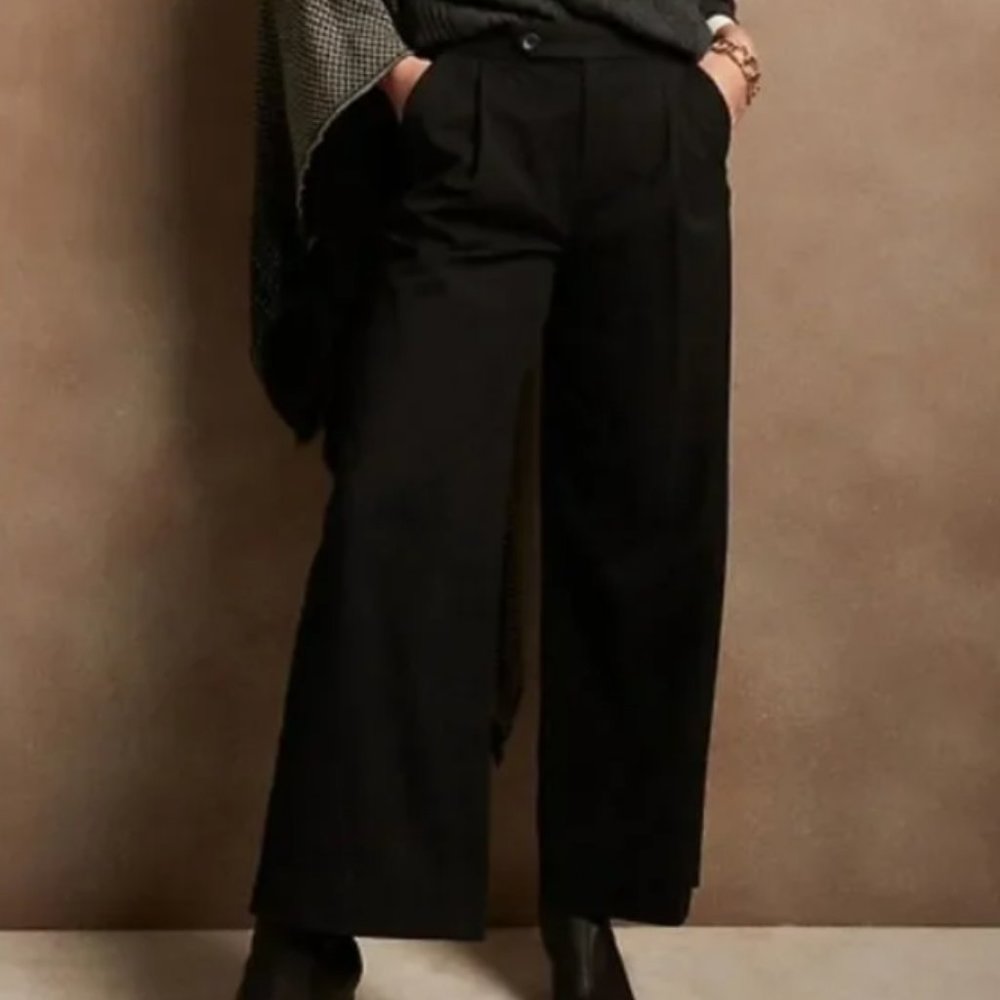 NWT Banana Republic Black Wide Leg Pants - Multiple Sizes